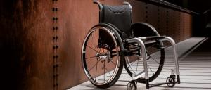 EGO : fauteuil roulant pliable EGO : fauteuil roulant pliable
