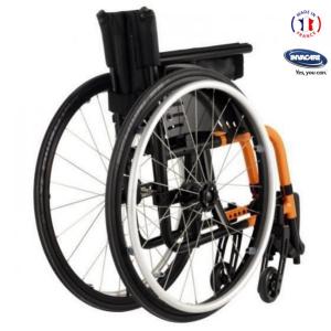 Ultra-light : fauteuil roulant pliable