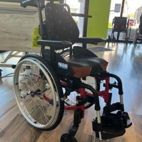 FAUTEUIL ROULANT INVACARE ACTION 3 JUNIOR 