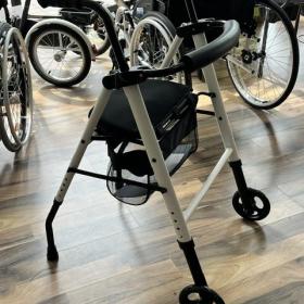 ROLLATOR 2 ROUES NEO CLASSIC BLANC NACRE 
