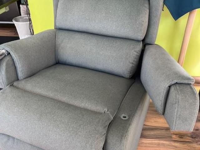 FAUTEUIL RELEVEUR 2 MOTEURS CANBERRA 