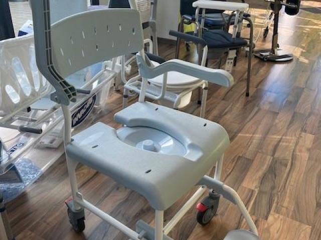 CHAISE DE DOUCHE PLUO 