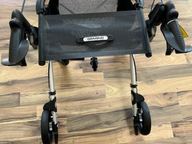 ROLLATOR GEMINO 30 Parkinson