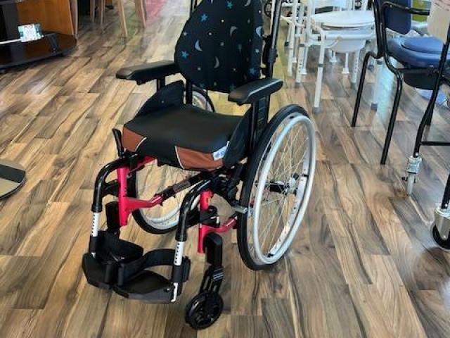 FAUTEUIL ROULANT INVACARE ACTION 3 JUNIOR 