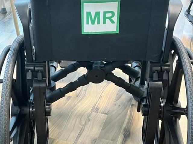 FAUTEUIL ROULANT ZERO METAL 