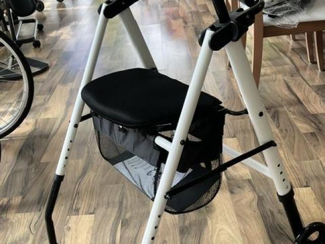 ROLLATOR 2 ROUES NEO CLASSIC BLANC NACRE 
