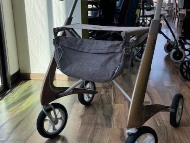 ROLLATOR CARBON ULTRALIGHT MOBIO 